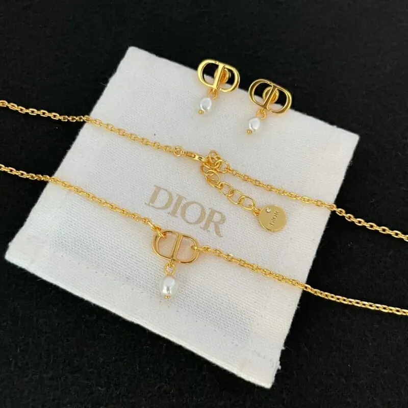 christian dior collier pour femme s_121ab133